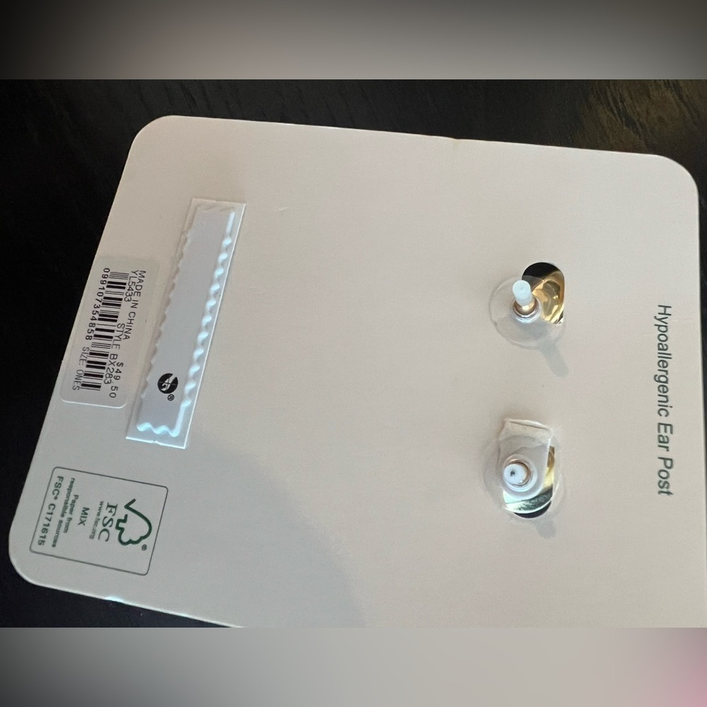 J.CREW Heart hoop earrings - Picture 11 of 12